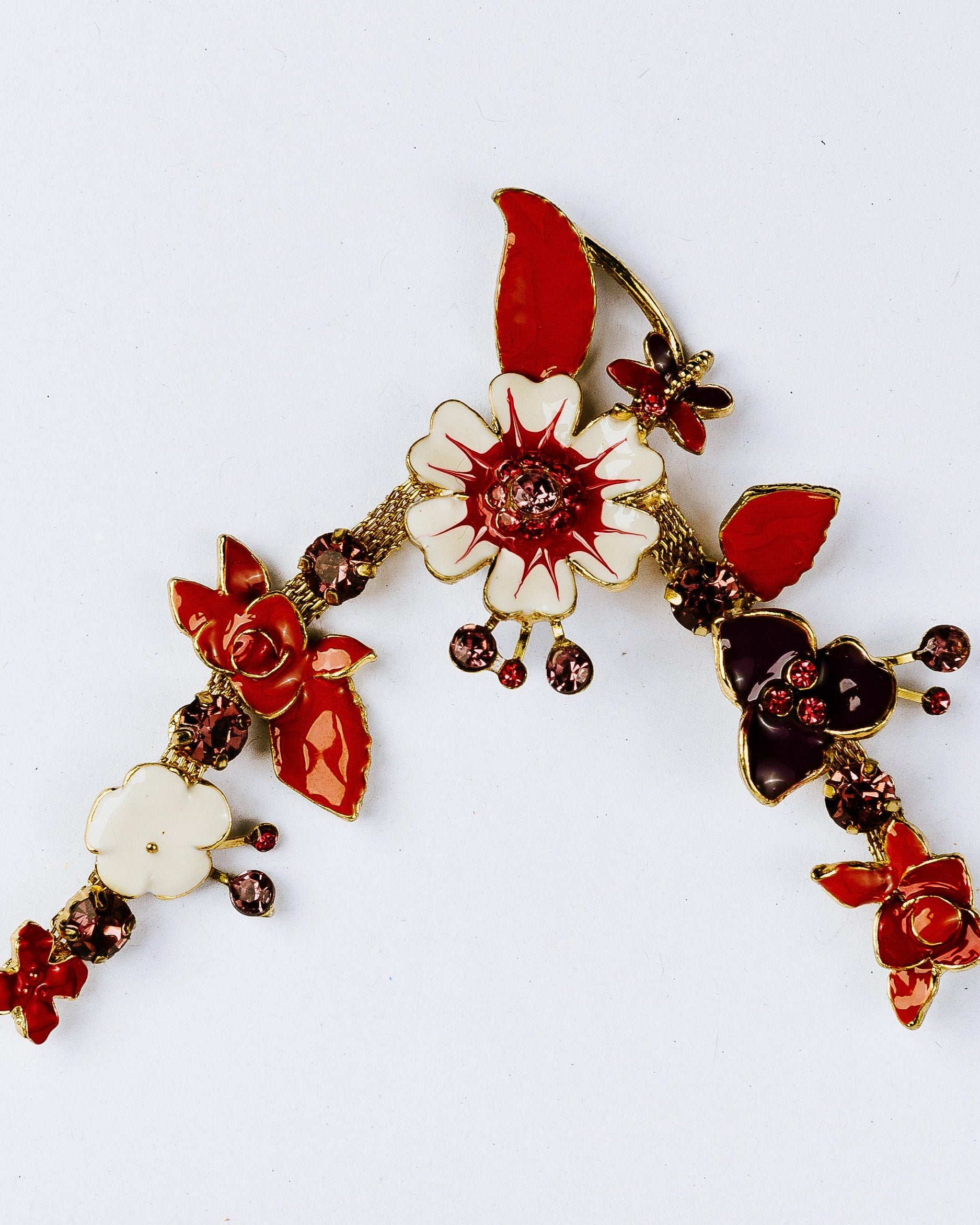 Red flowers arch design charm with rhinestones